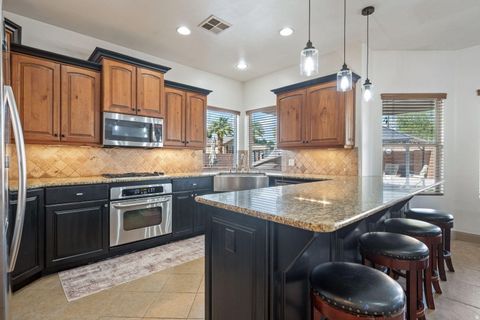 Tiny photo for 2553 S 2070 CIR E, Saint George, UT 84790 (MLS # 2127335)