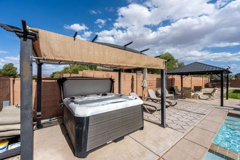 Tiny photo for 2553 S 2070 CIR E, Saint George, UT 84790 (MLS # 2127335)