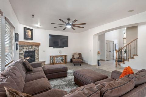 Tiny photo for 2553 S 2070 CIR E, Saint George, UT 84790 (MLS # 2127335)