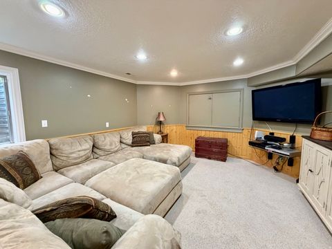 Tiny photo for 2205 E SUNSET DR, Layton, UT 84040 (MLS # 2159035)