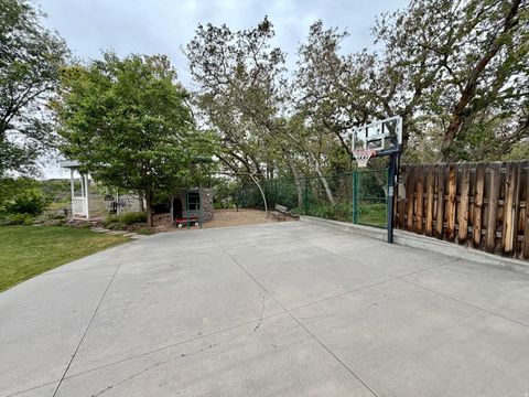 Tiny photo for 2205 E SUNSET DR, Layton, UT 84040 (MLS # 2159035)