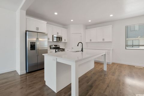 Tiny photo for 763 W BRONZE LEAF RD, American Fork, UT 84003 (MLS # 2126562)