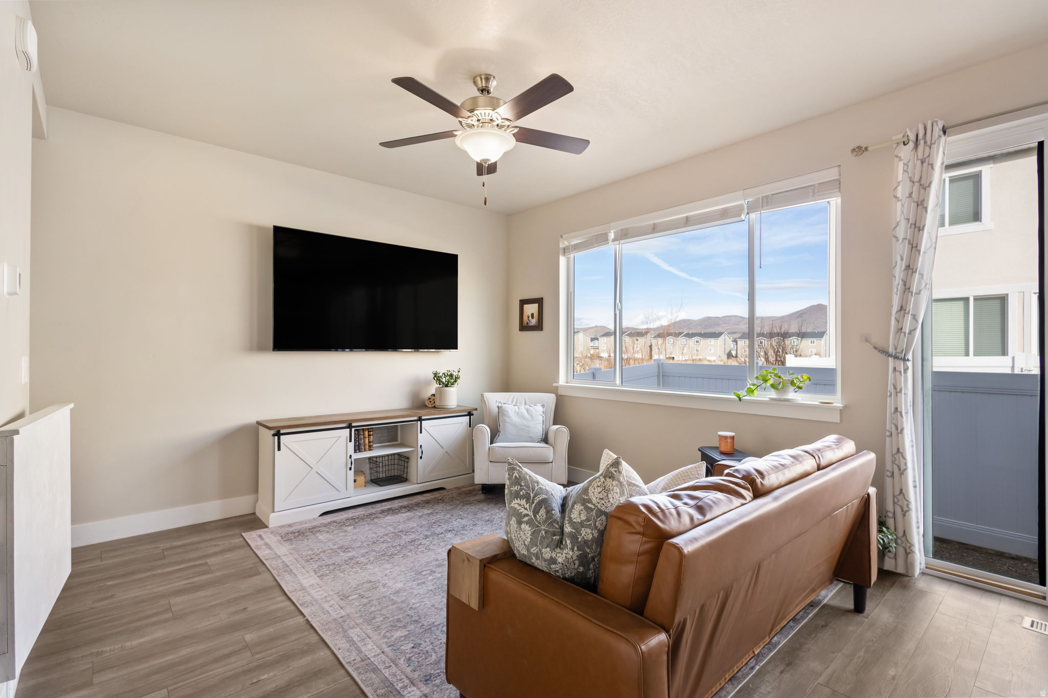 PONY EXPRESS - Residential