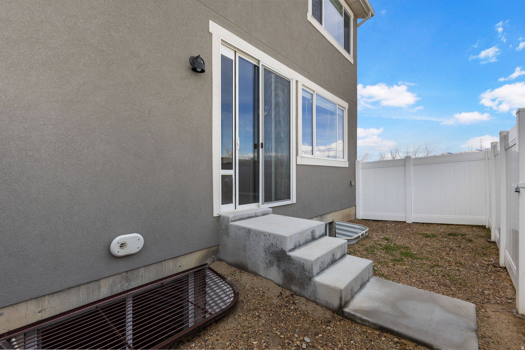 PONY EXPRESS - Residential