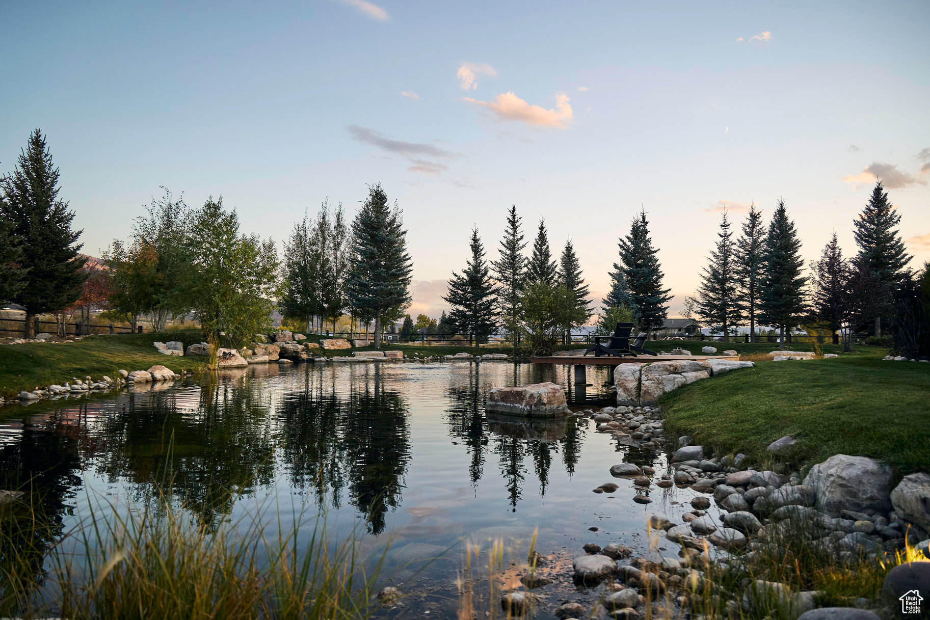 SUNRISE ESTATES - Land