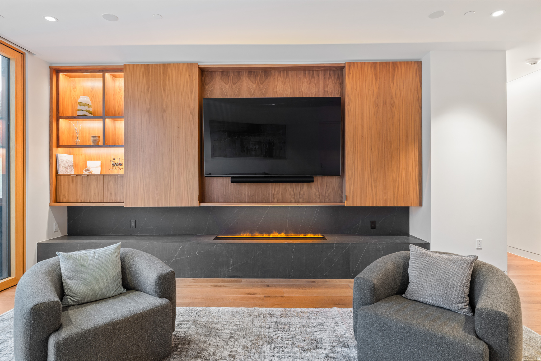 FOUNDERS PLACE - Residential