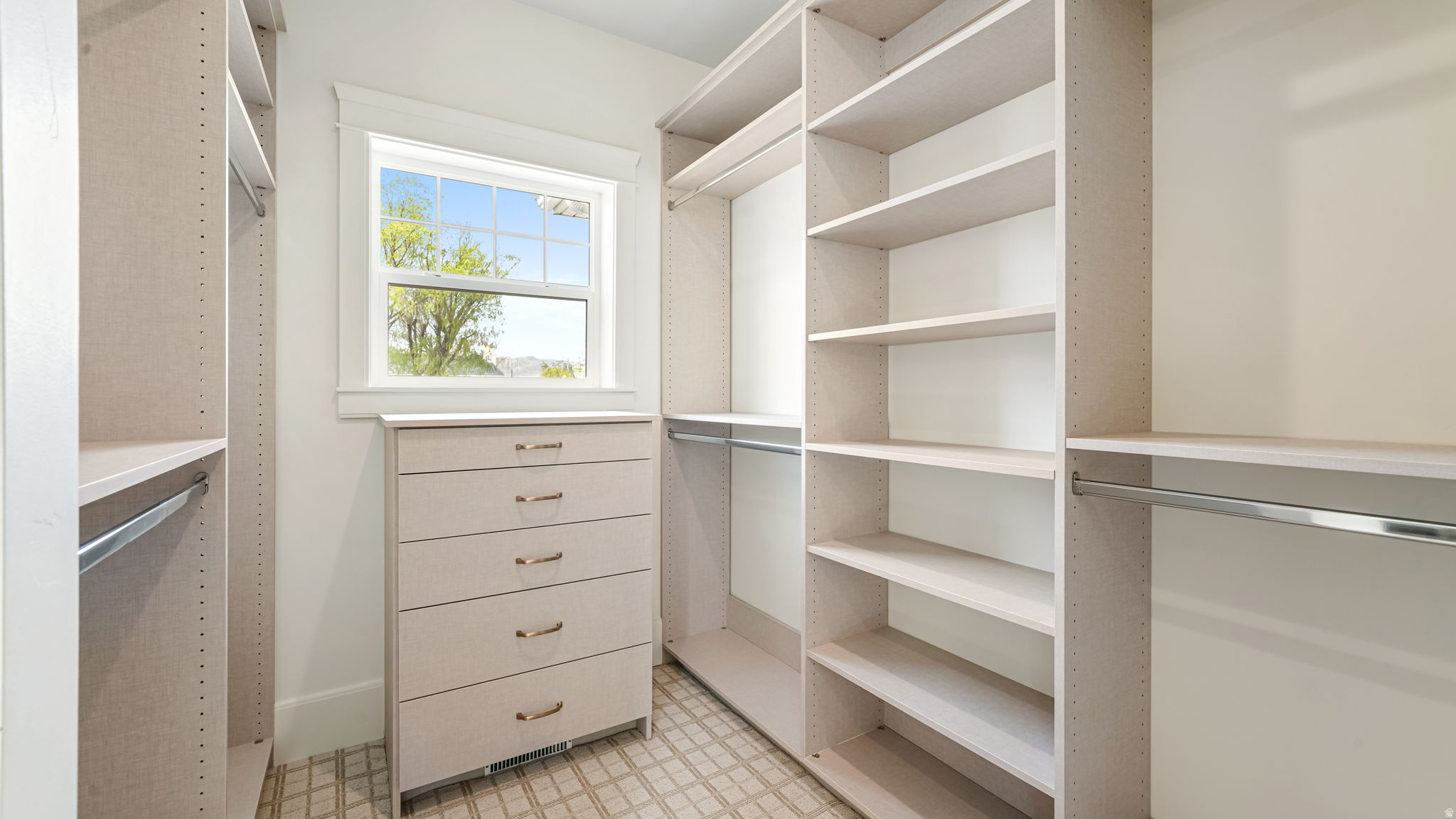 WHISPER HOLLOW - Residential