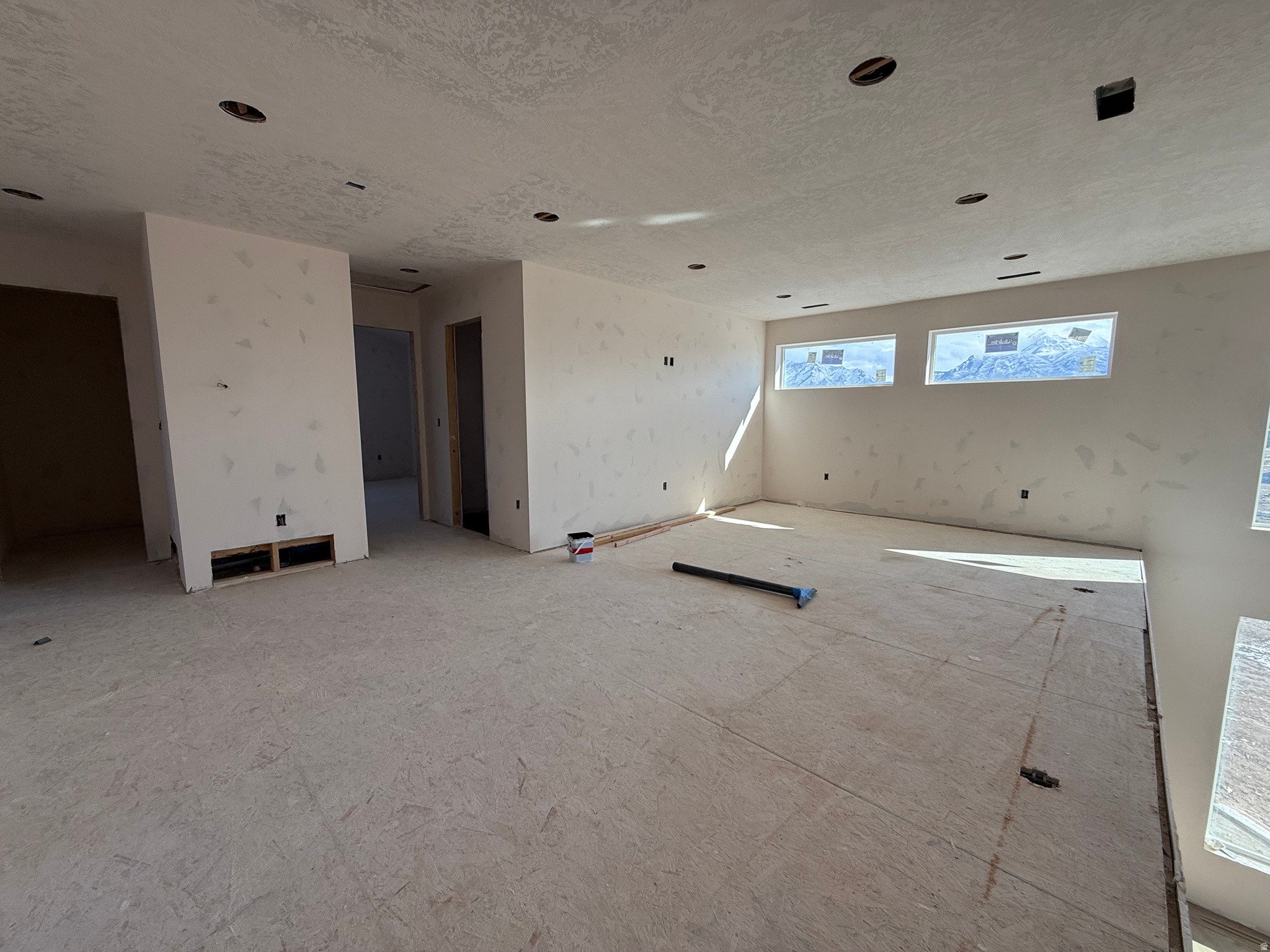 WHISPER HOLLOW - Residential