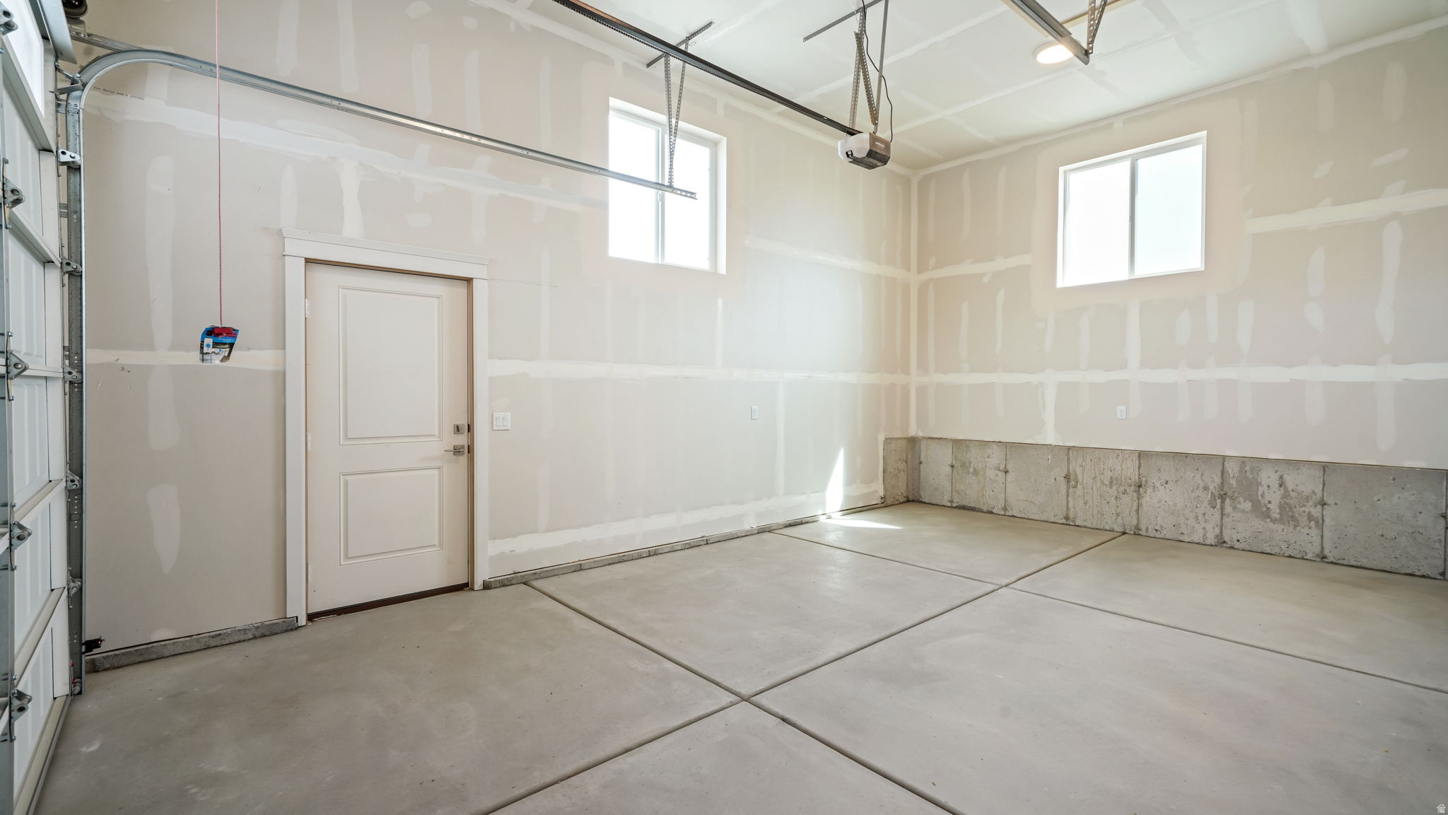 WHISPER HOLLOW - Residential