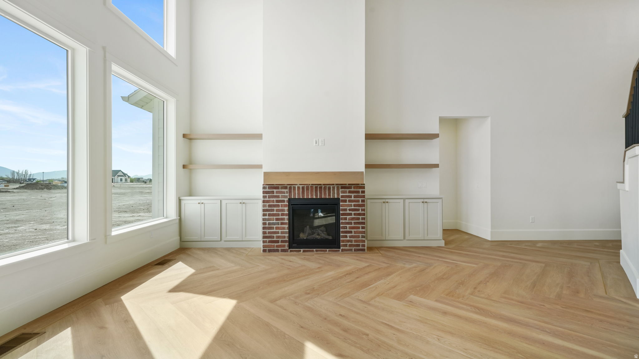 WHISPER HOLLOW - Residential