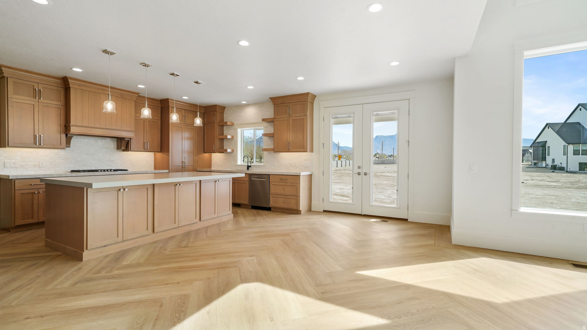 WHISPER HOLLOW - Residential