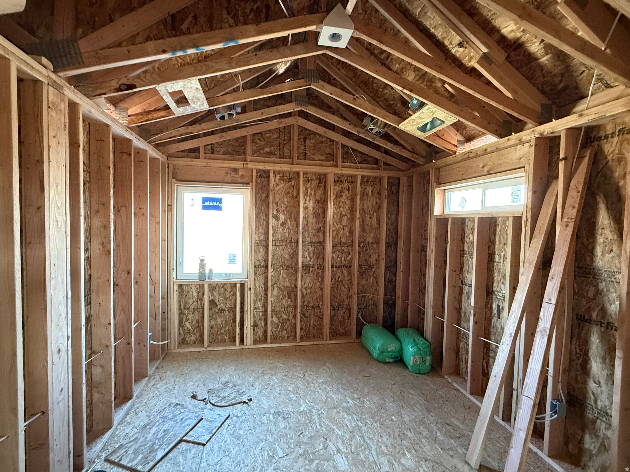 WHISPER HOLLOW - Residential