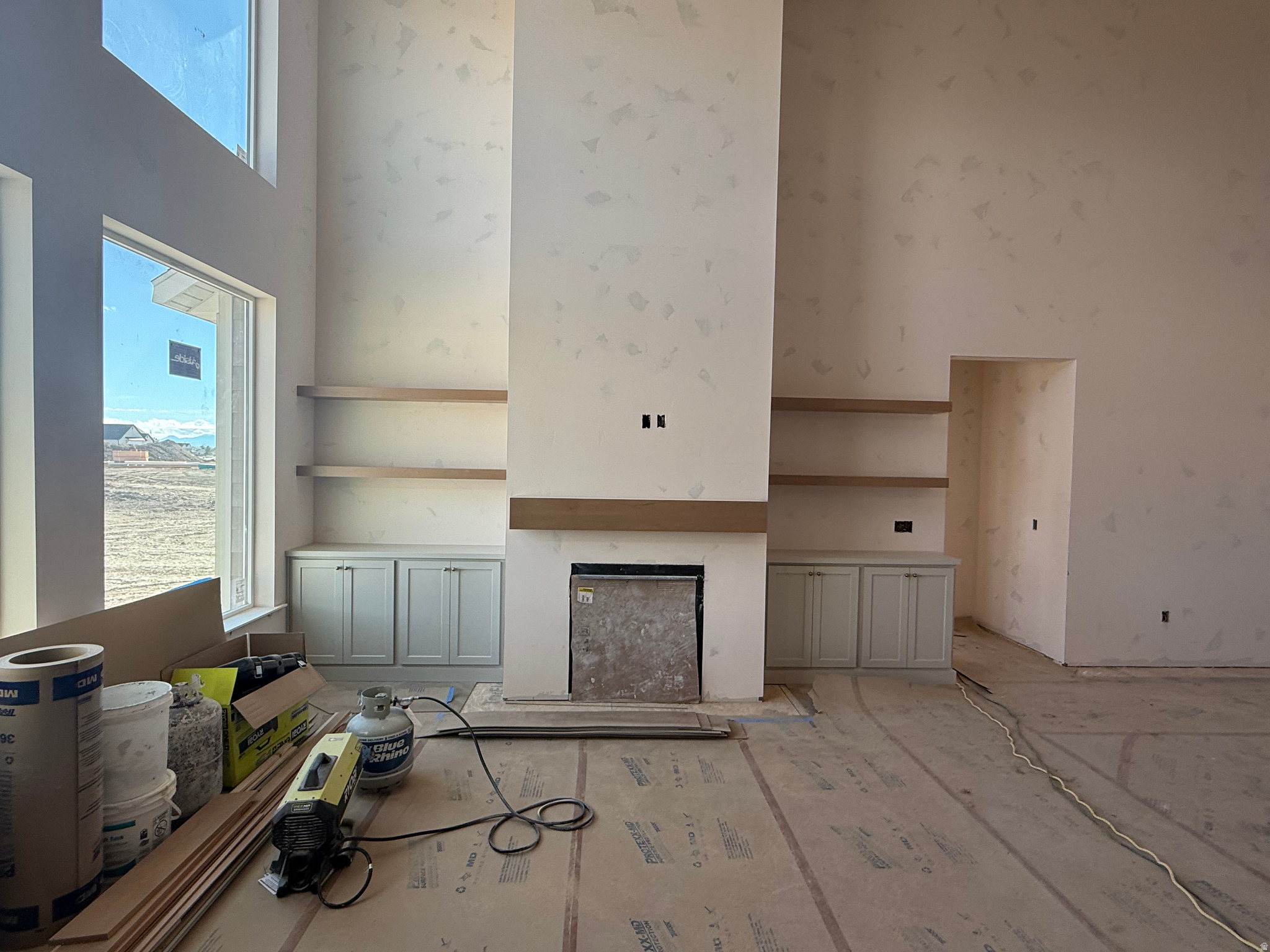 WHISPER HOLLOW - Residential