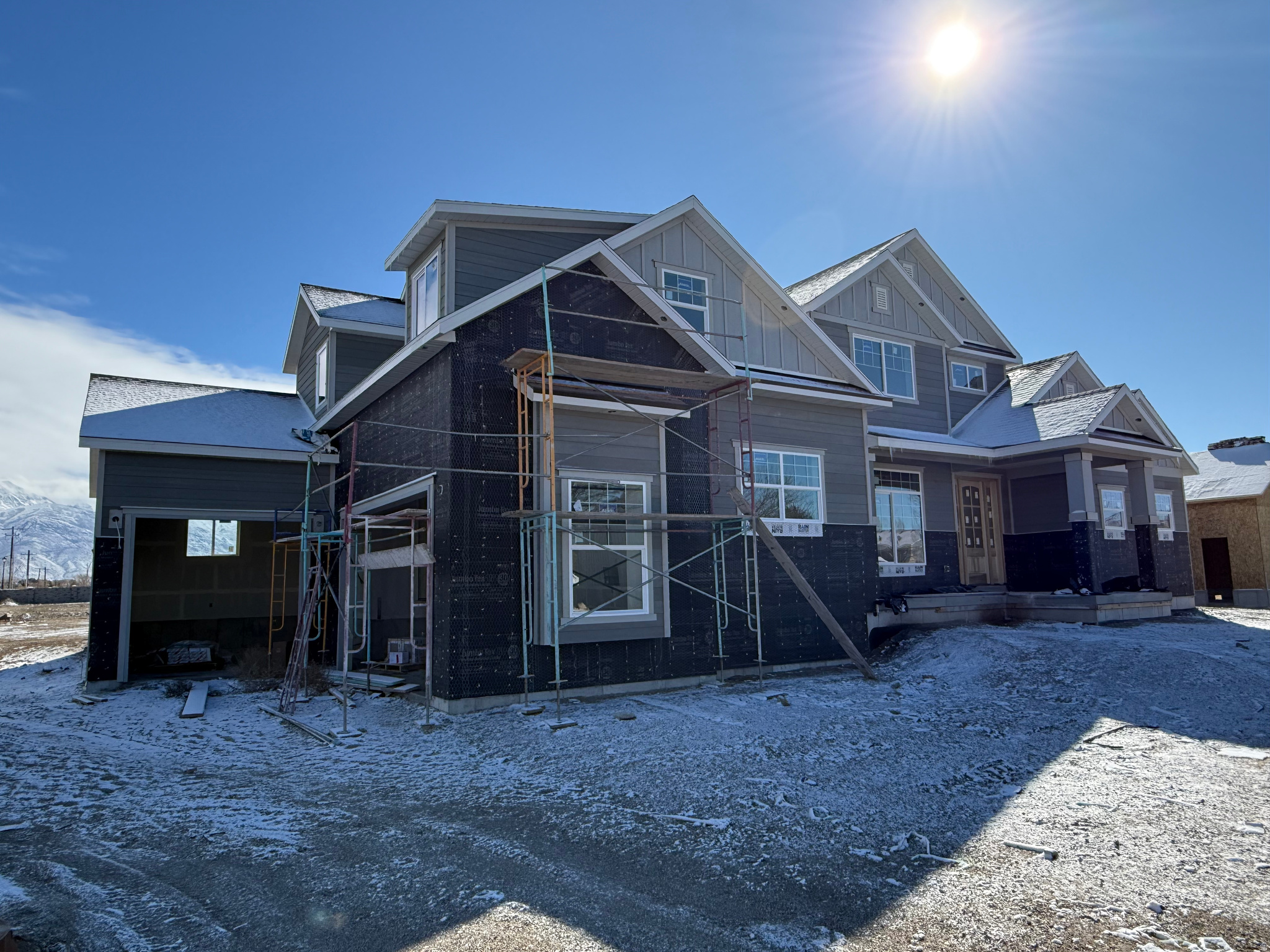 WHISPER HOLLOW - Residential