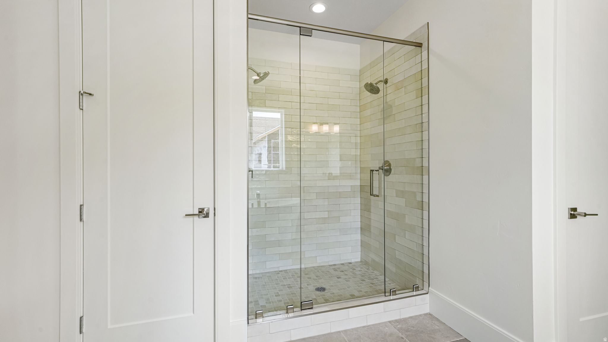 WHISPER HOLLOW - Residential