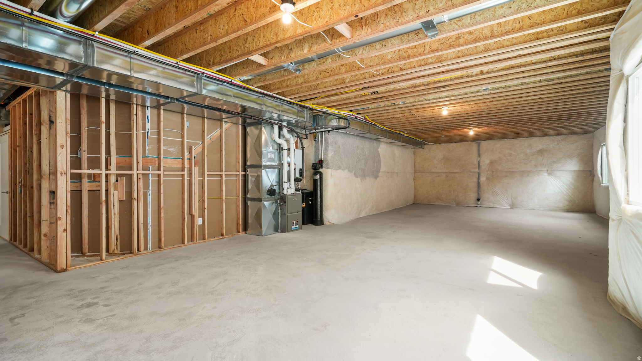 WHISPER HOLLOW - Residential