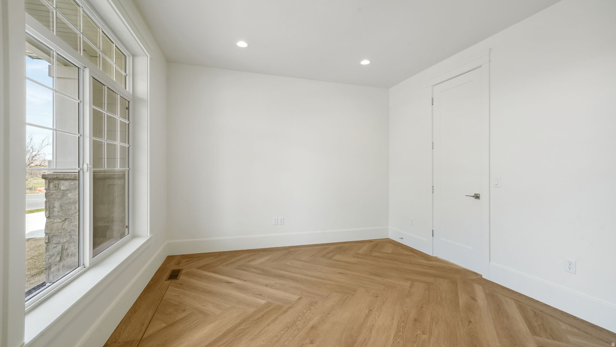 WHISPER HOLLOW - Residential