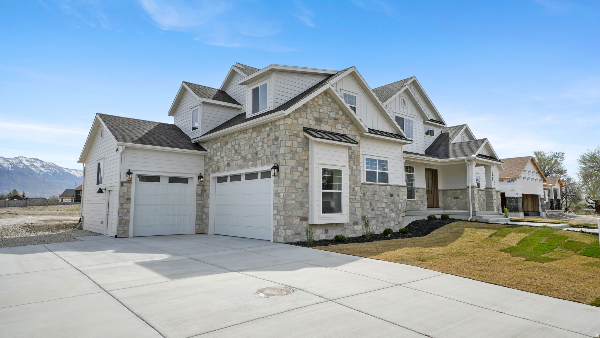 WHISPER HOLLOW - Residential