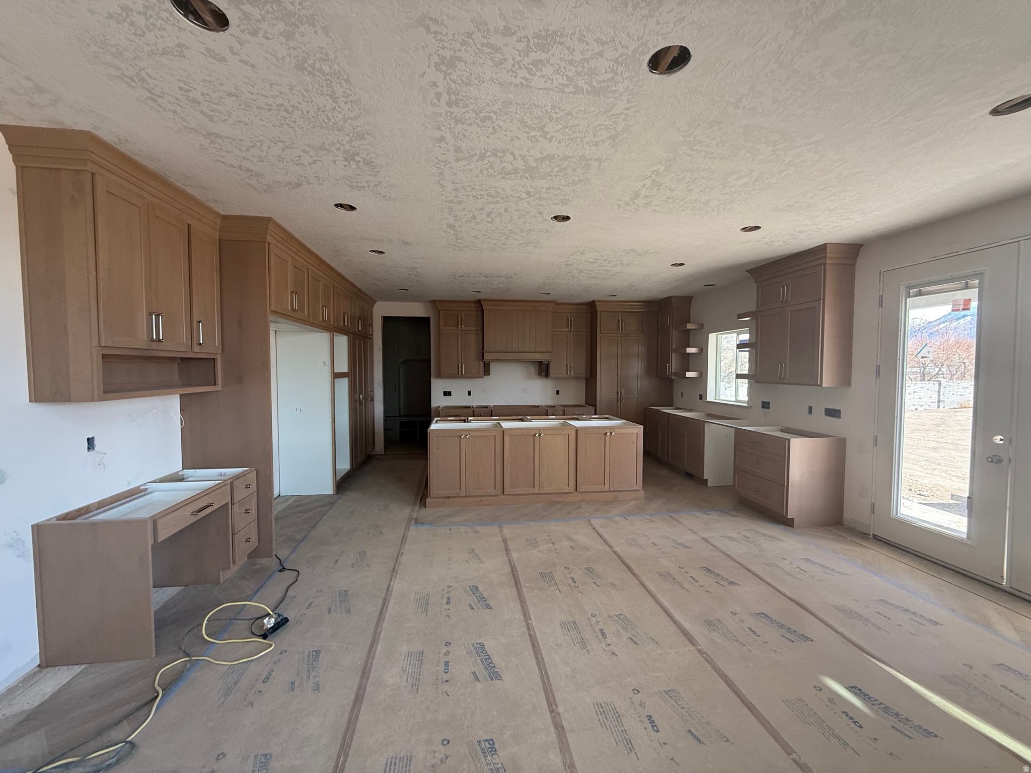 WHISPER HOLLOW - Residential