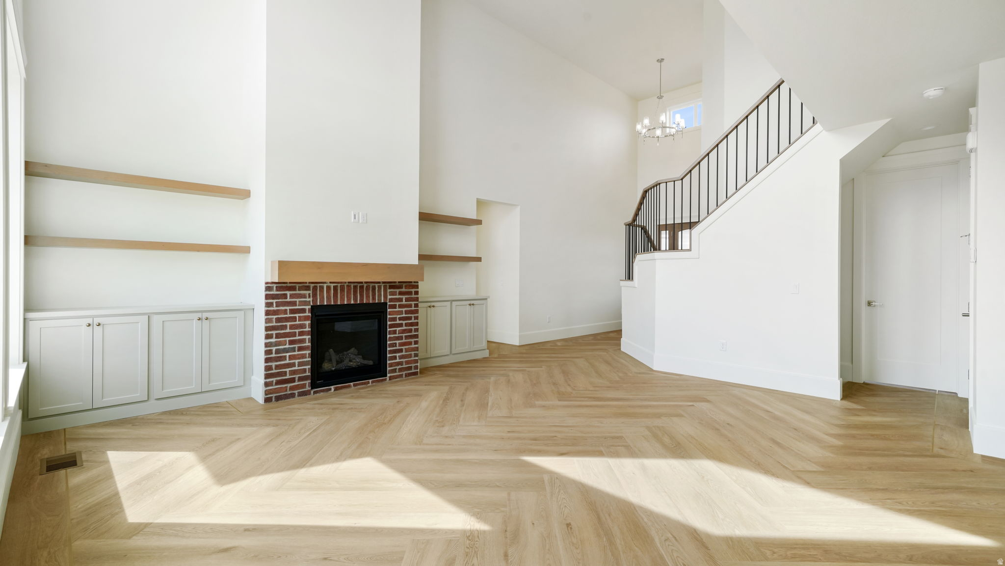 WHISPER HOLLOW - Residential