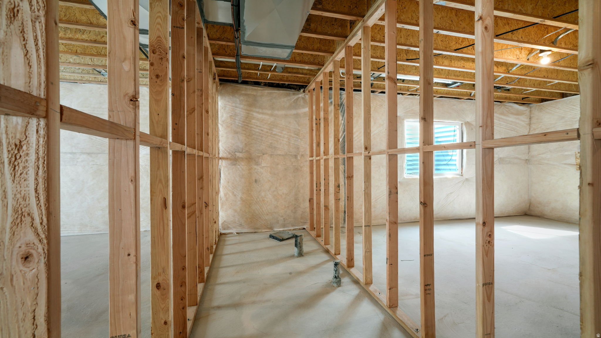 WHISPER HOLLOW - Residential