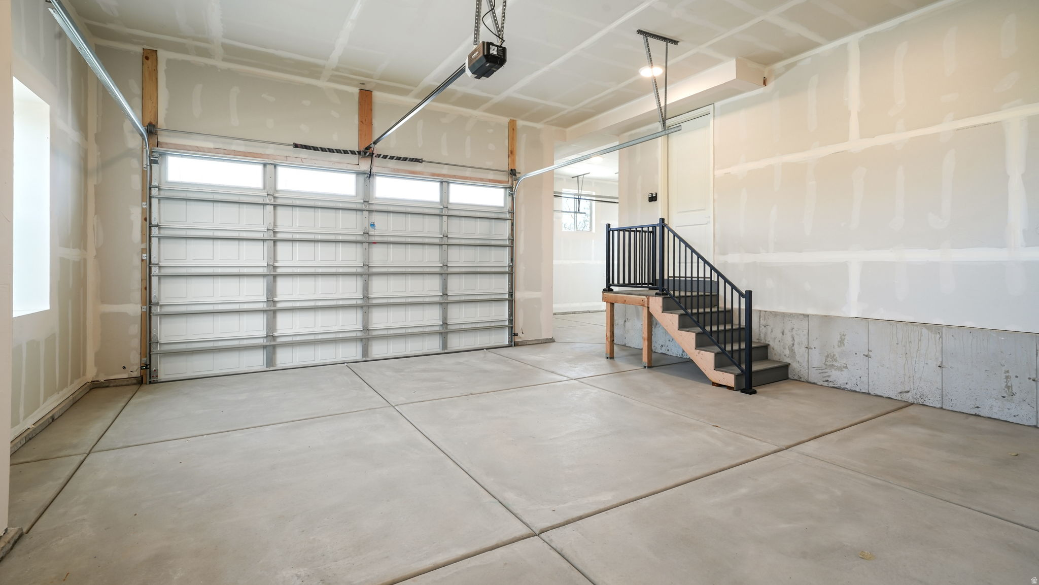 WHISPER HOLLOW - Residential