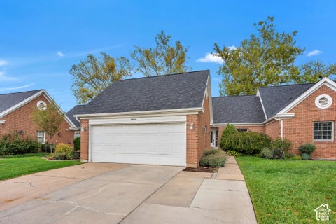 Photo of 150 E 600 N #18, Kaysville, UT 84037 (MLS # 2190830) Photo of 150 E 600 N #18, Kaysville, UT 84037 (MLS # 2190830)