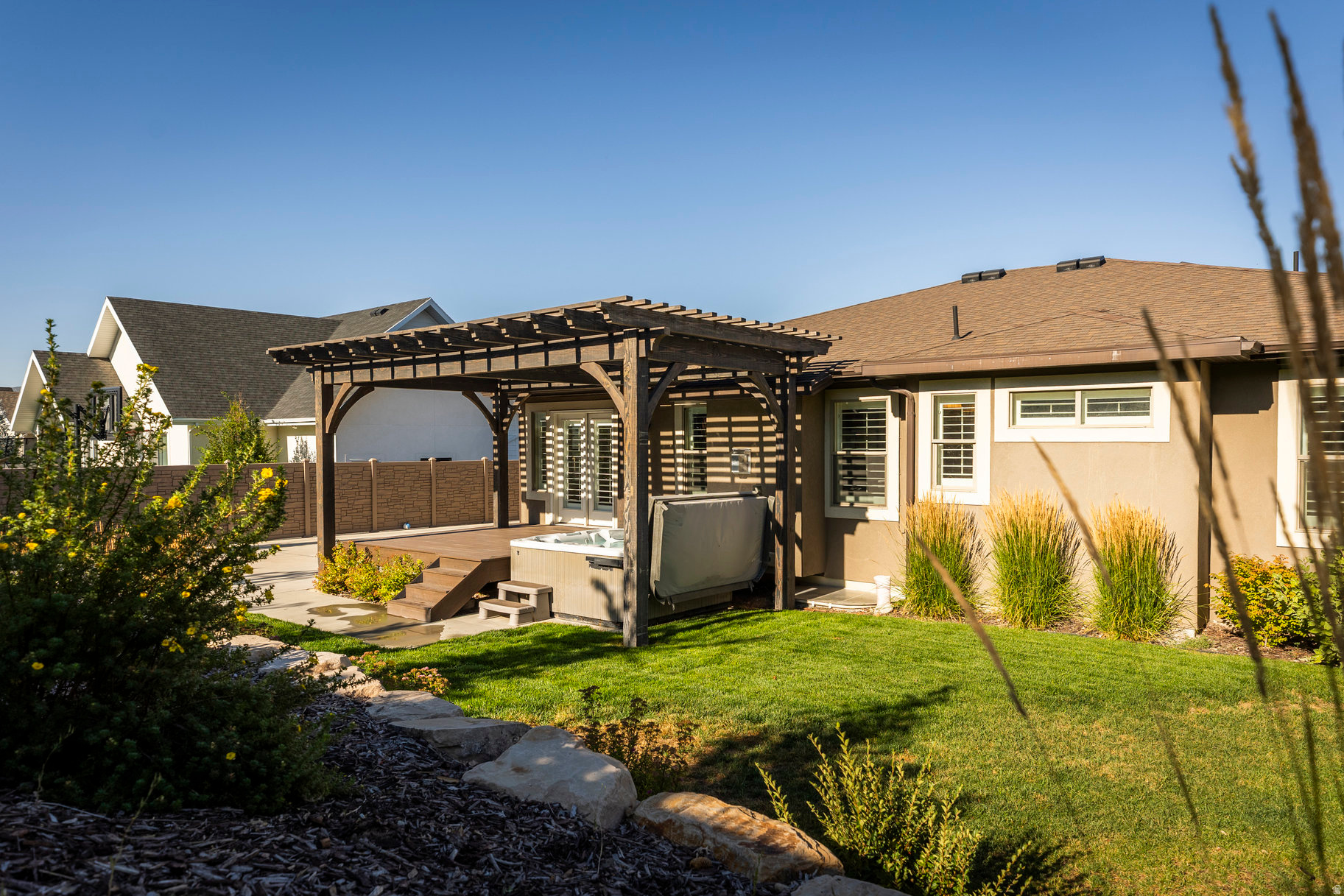 STONE CREEK - Residential