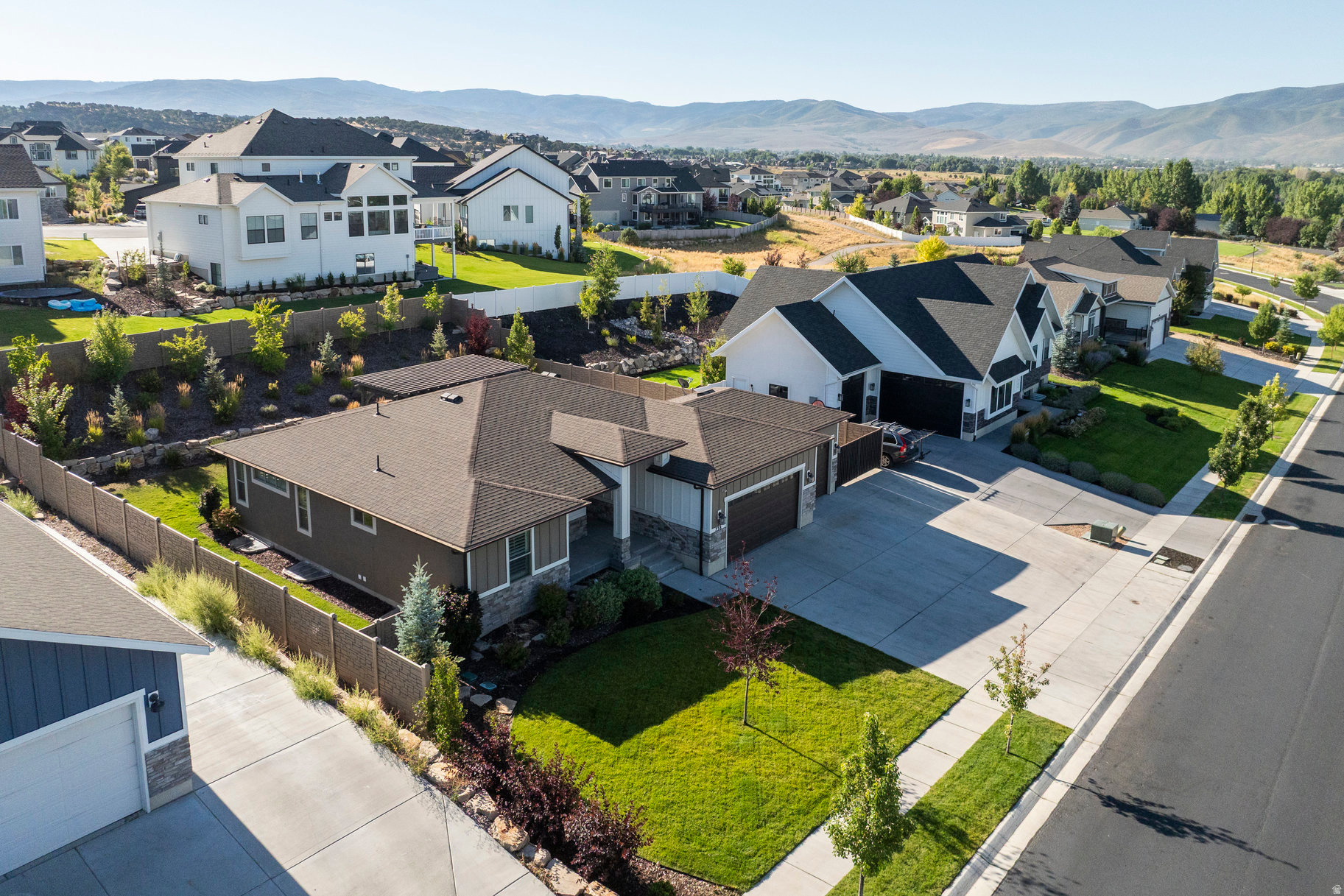 STONE CREEK - Residential