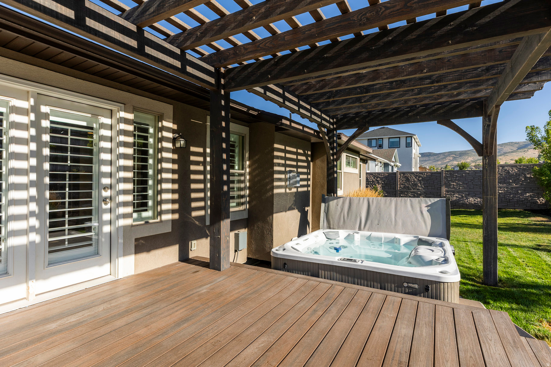 STONE CREEK - Residential