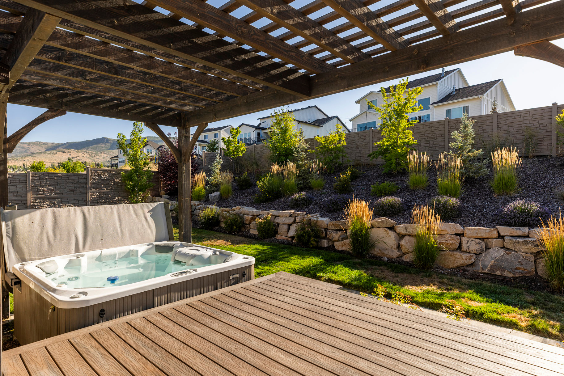 STONE CREEK - Residential