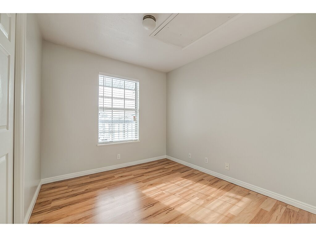 COPPERFIELD SQUARE CONDO - Residential