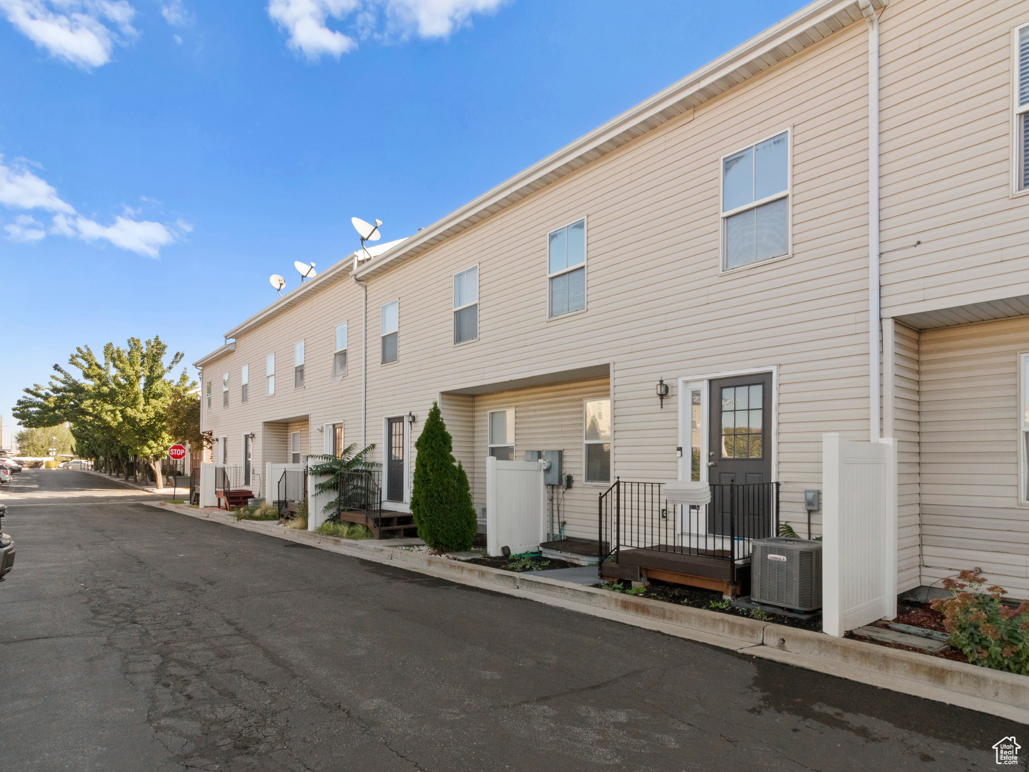 INVERNESS - Residential Lease