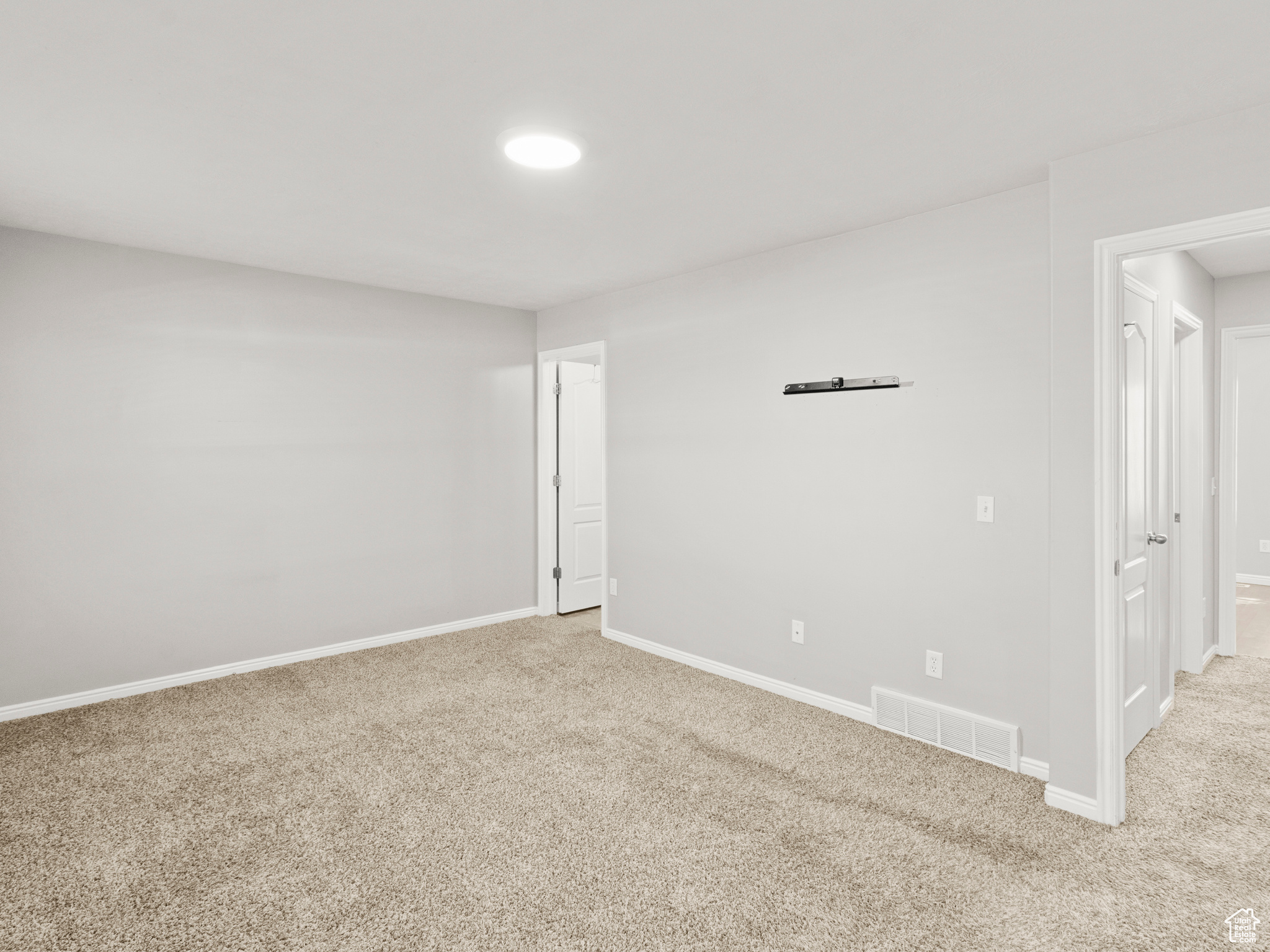 INVERNESS - Residential Lease