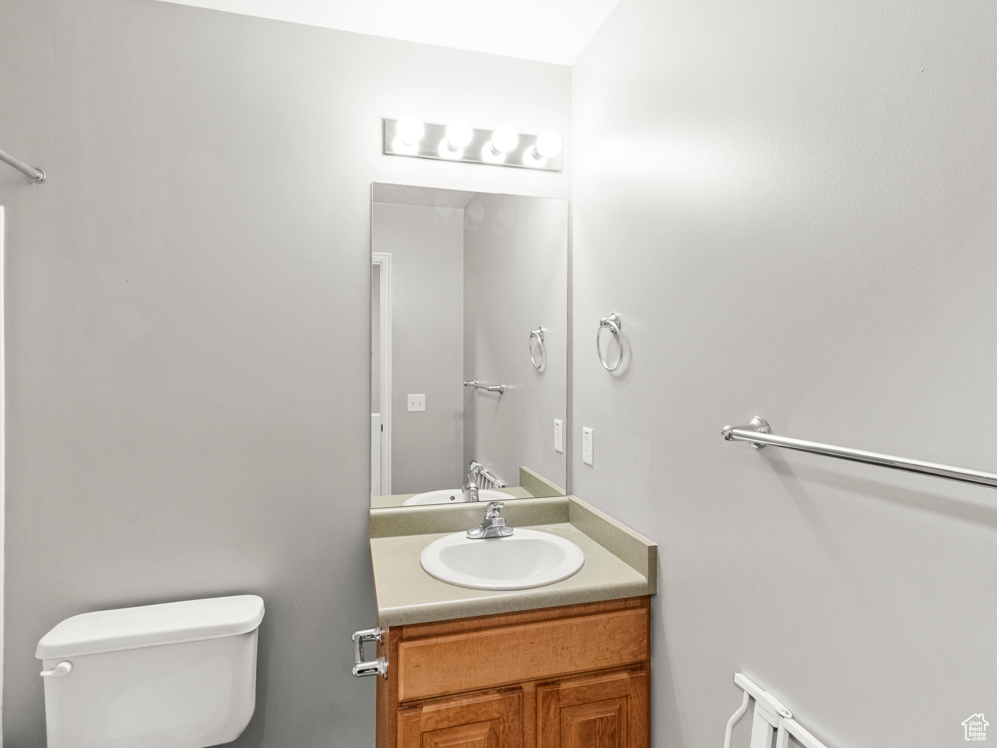 INVERNESS - Residential Lease