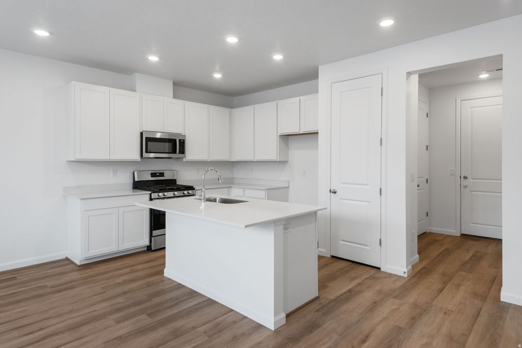 Photo of 1299 E 1670 St N #812, Payson, UT 84651 (MLS # 2146391)