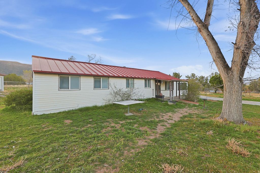 Photo of 180 VALLEY VIEW ST, Terra, UT 84022 (MLS # 2146228)