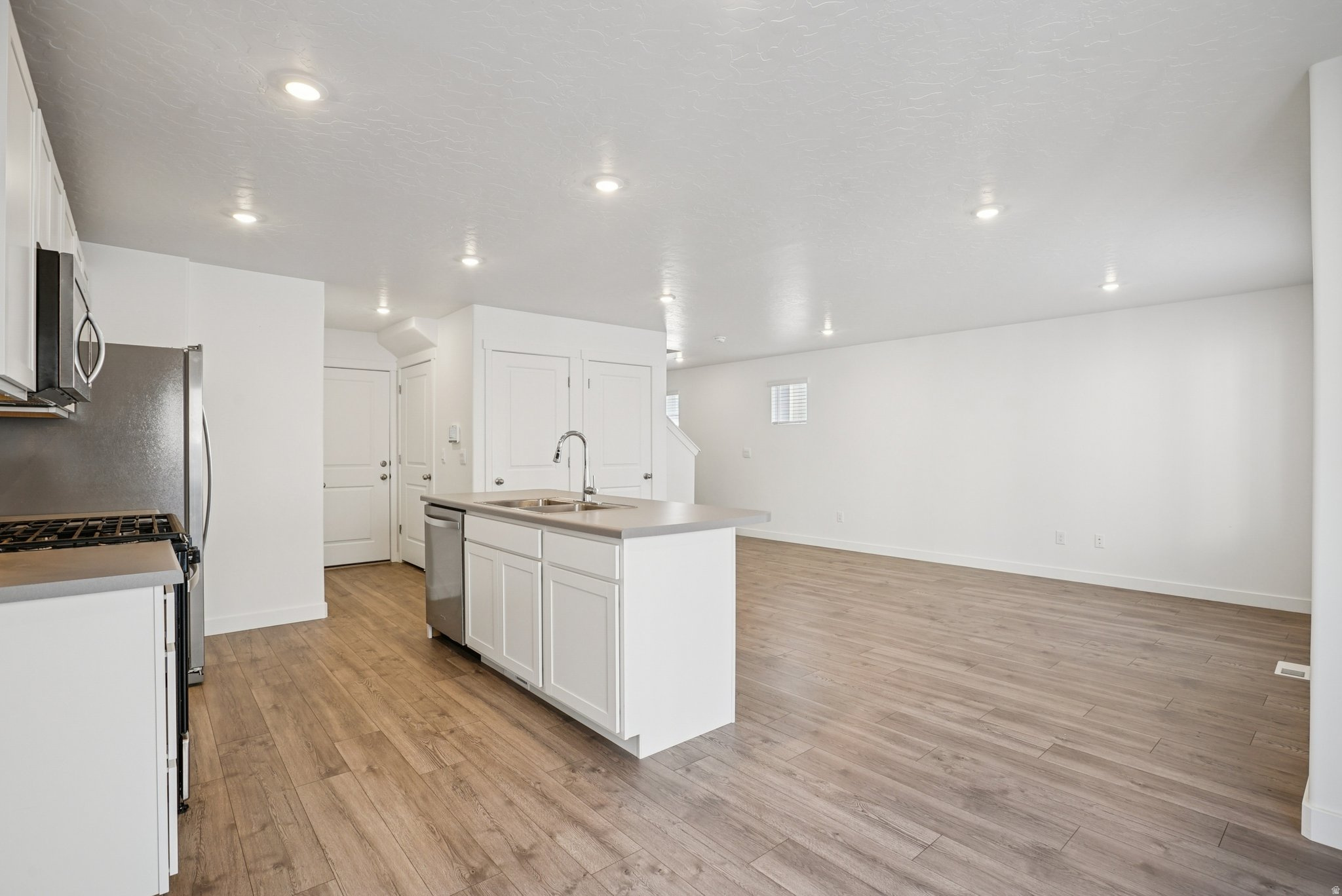 WESTERN ACRES - Residential