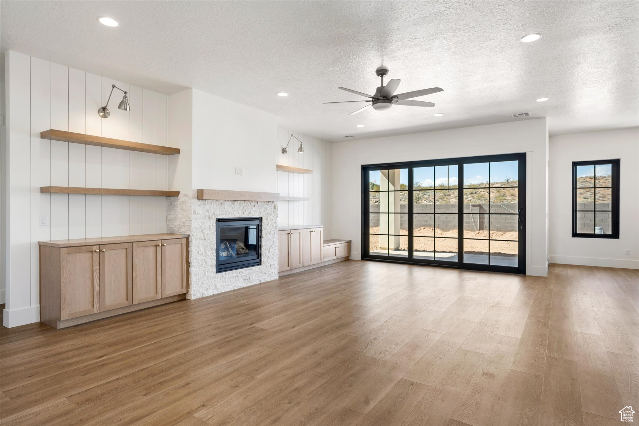 SOUTHERN VISTAS - Residential