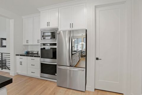 Tiny photo for 647 W 1330 S, Lehi, UT 84043 (MLS # 2148039)