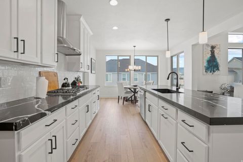 Tiny photo for 647 W 1330 S, Lehi, UT 84043 (MLS # 2148039)