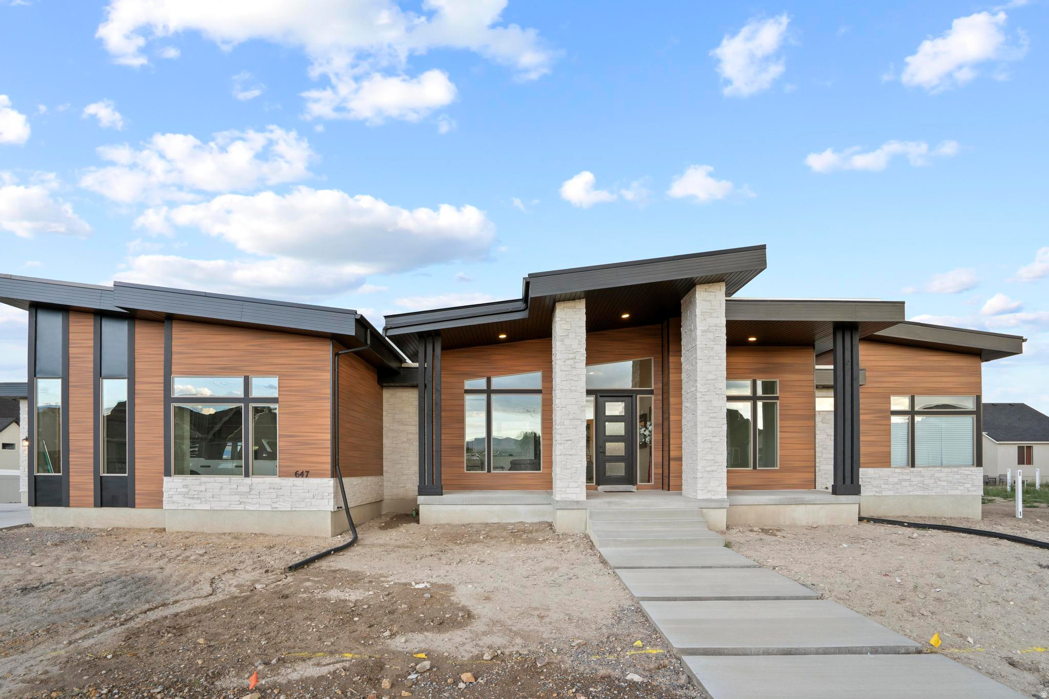 TAYLOR MEADOWS - Residential