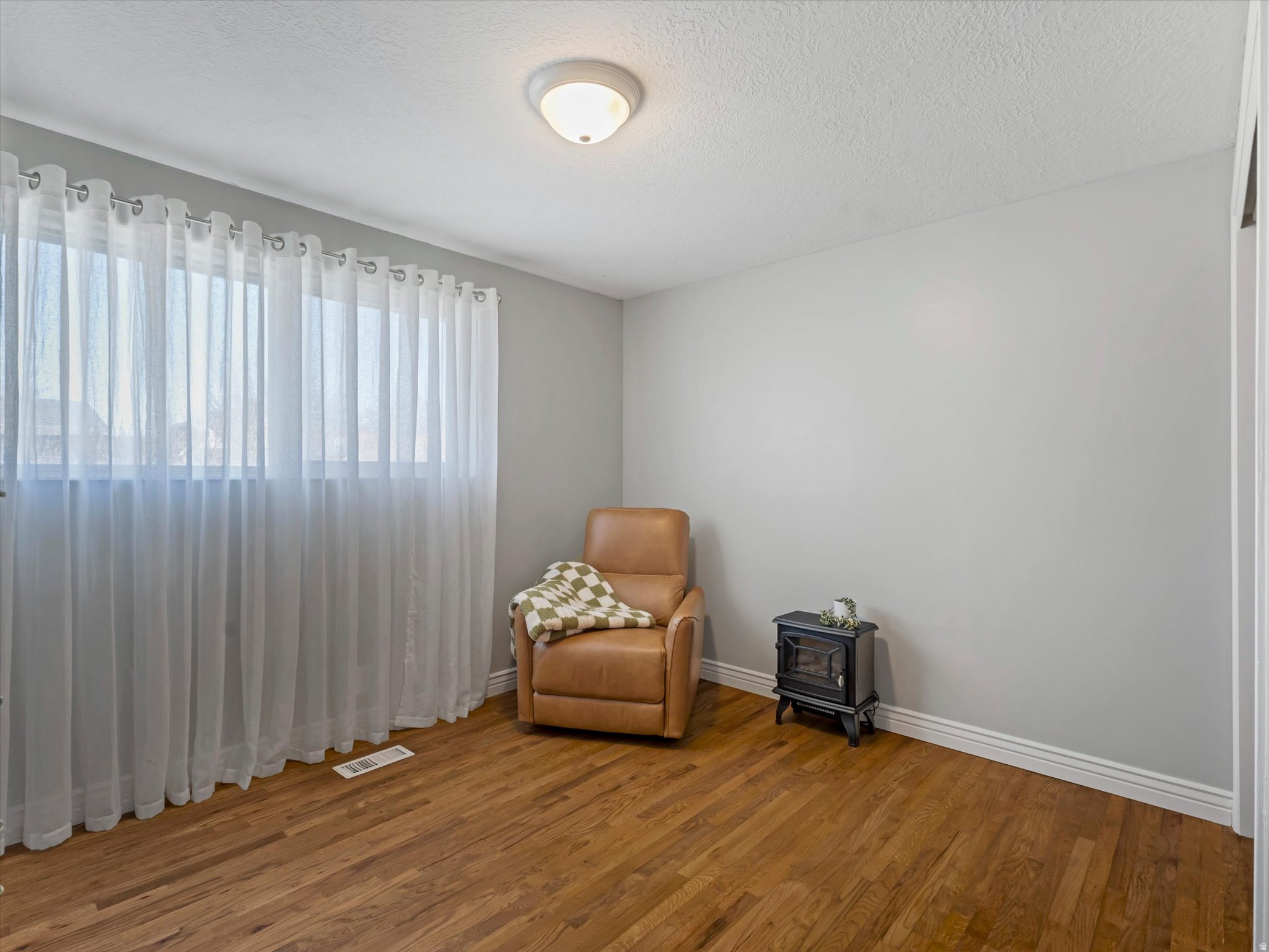 COLONY EAST - Residential