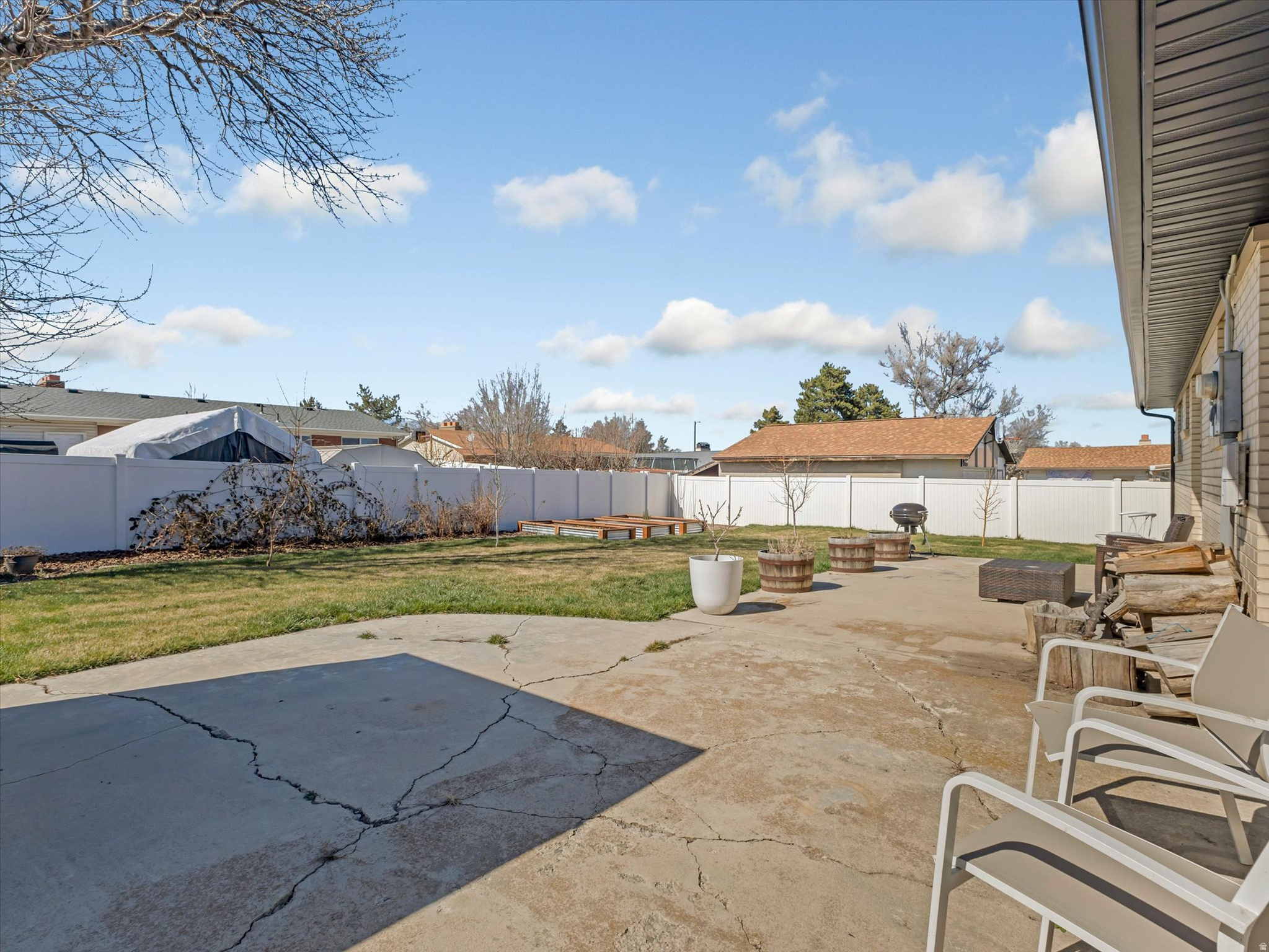 COLONY EAST - Residential