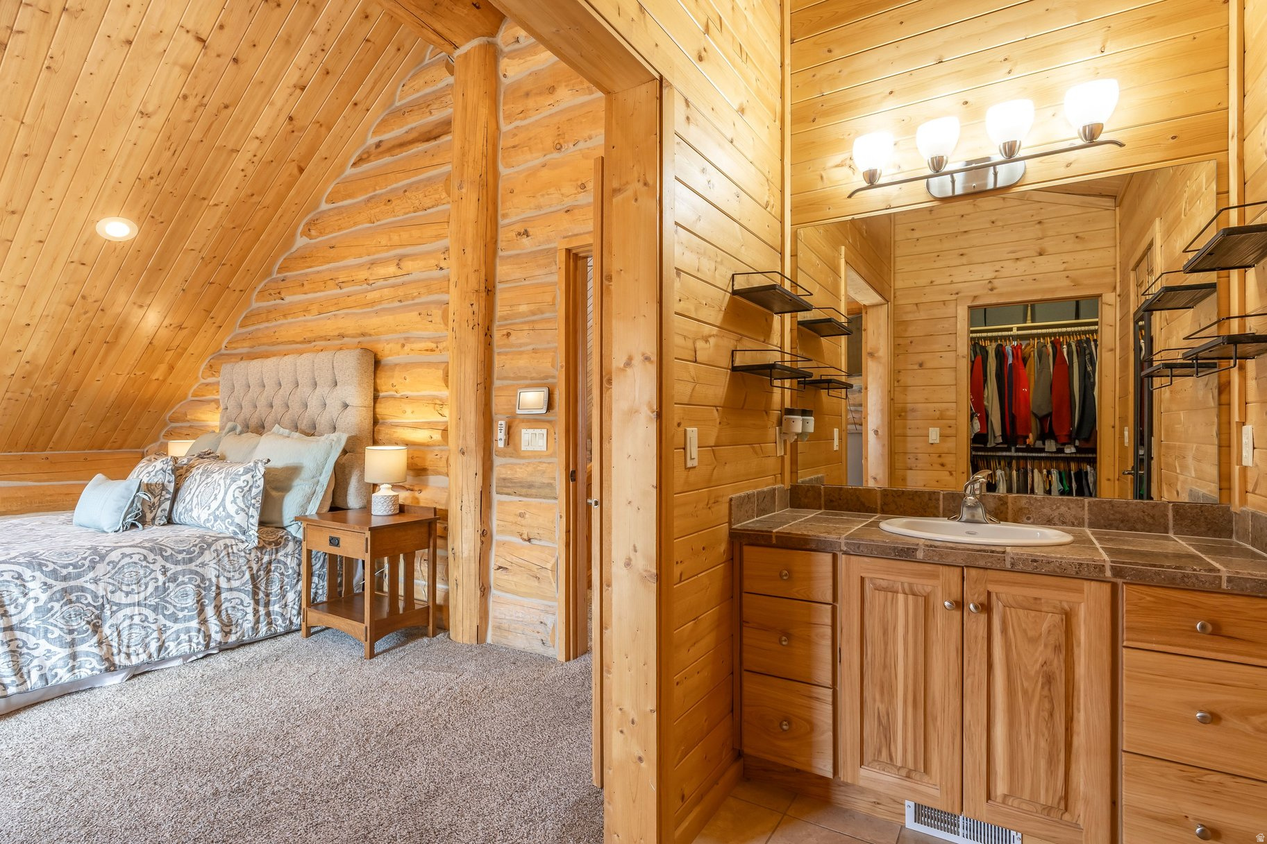 TIMBER LAKES - Residential