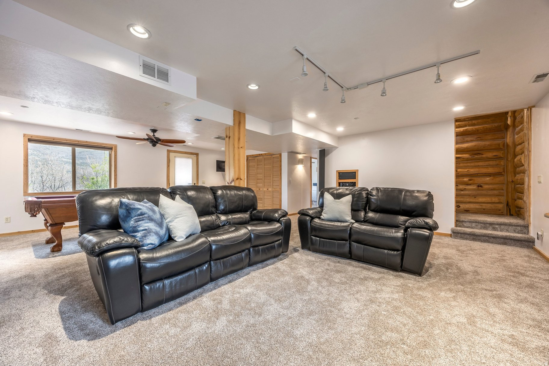TIMBER LAKES - Residential
