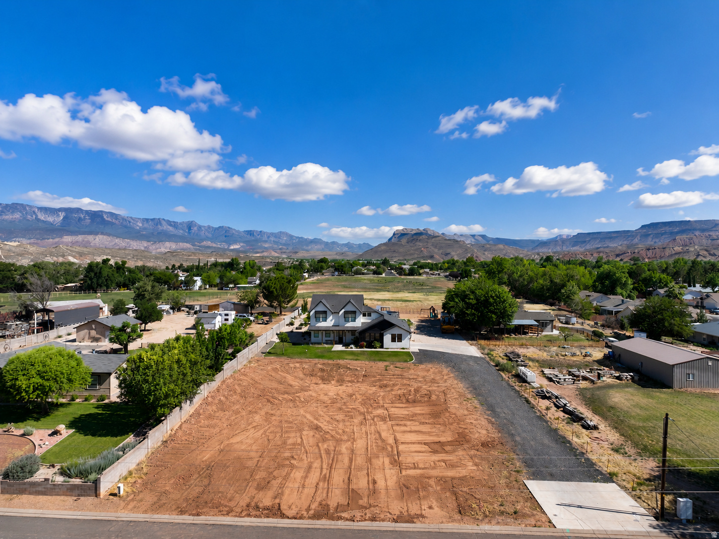 APRICOT ACRES - Land