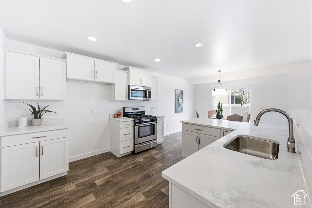 Photo of 571 S WINDSONG LN, Saratoga Springs, UT 84045 (MLS # 2192571)
