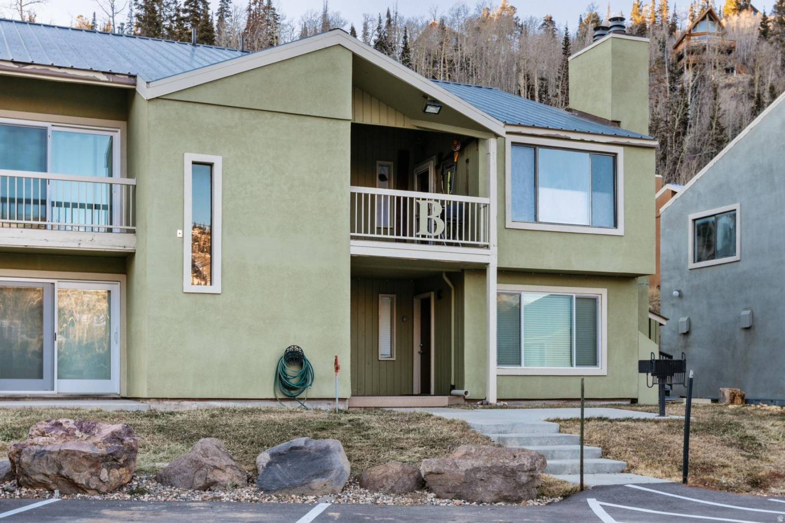 BRIAN HEAD VILLAGE R - Residential