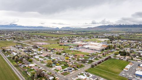 Tiny photo for 822 N 100 W, Tremonton, UT 84337 (MLS # 2154234)